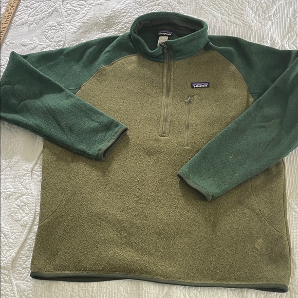 Patagonia Olive and Forest Green Fleece Quarter Zip Jacket - Picture 1 of 8
